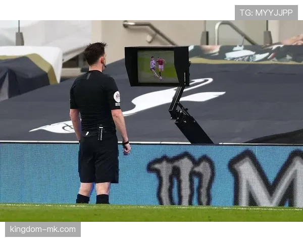 点球助跑规则拆解：这些细节裁判最关注哪些违规行为？